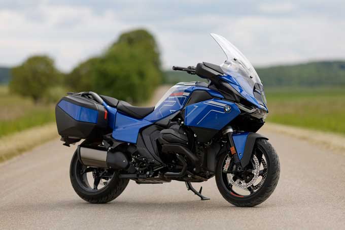 【BMW Motorrad 新型 R1300RT 海外試乗記】もっと遠くへ、快適に、気持ちよく──その答えがここにある02画像