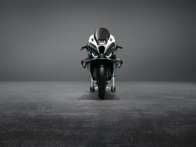M 1000 RR「マン島TT115周年」限定モデル登場 01画像