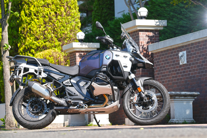 【BMW Motorrad R1300GS Adventure 試乗記】その巨体におののくことから始まる、深き付き合い 01画像