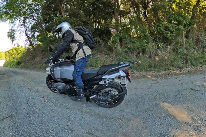 【BMW Motorrad R1300GS Adventure 試乗記】その巨体におののくことから始まる、深き付き合い14画像