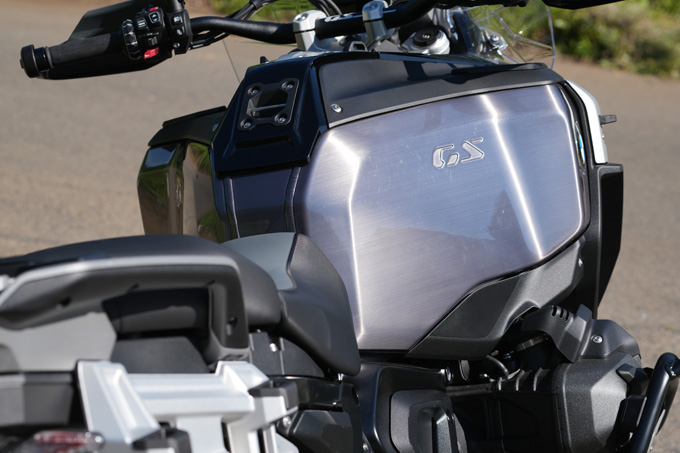 【BMW Motorrad R1300GS Adventure 試乗記】その巨体におののくことから始まる、深き付き合い18画像