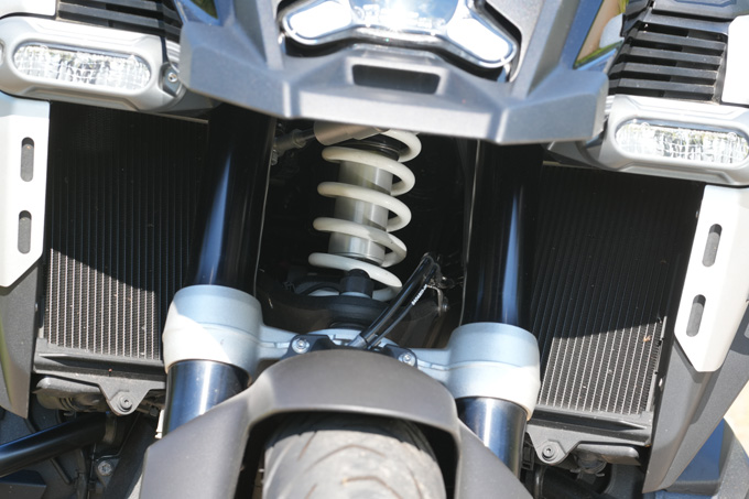 【BMW Motorrad R1300GS Adventure 試乗記】その巨体におののくことから始まる、深き付き合い25画像